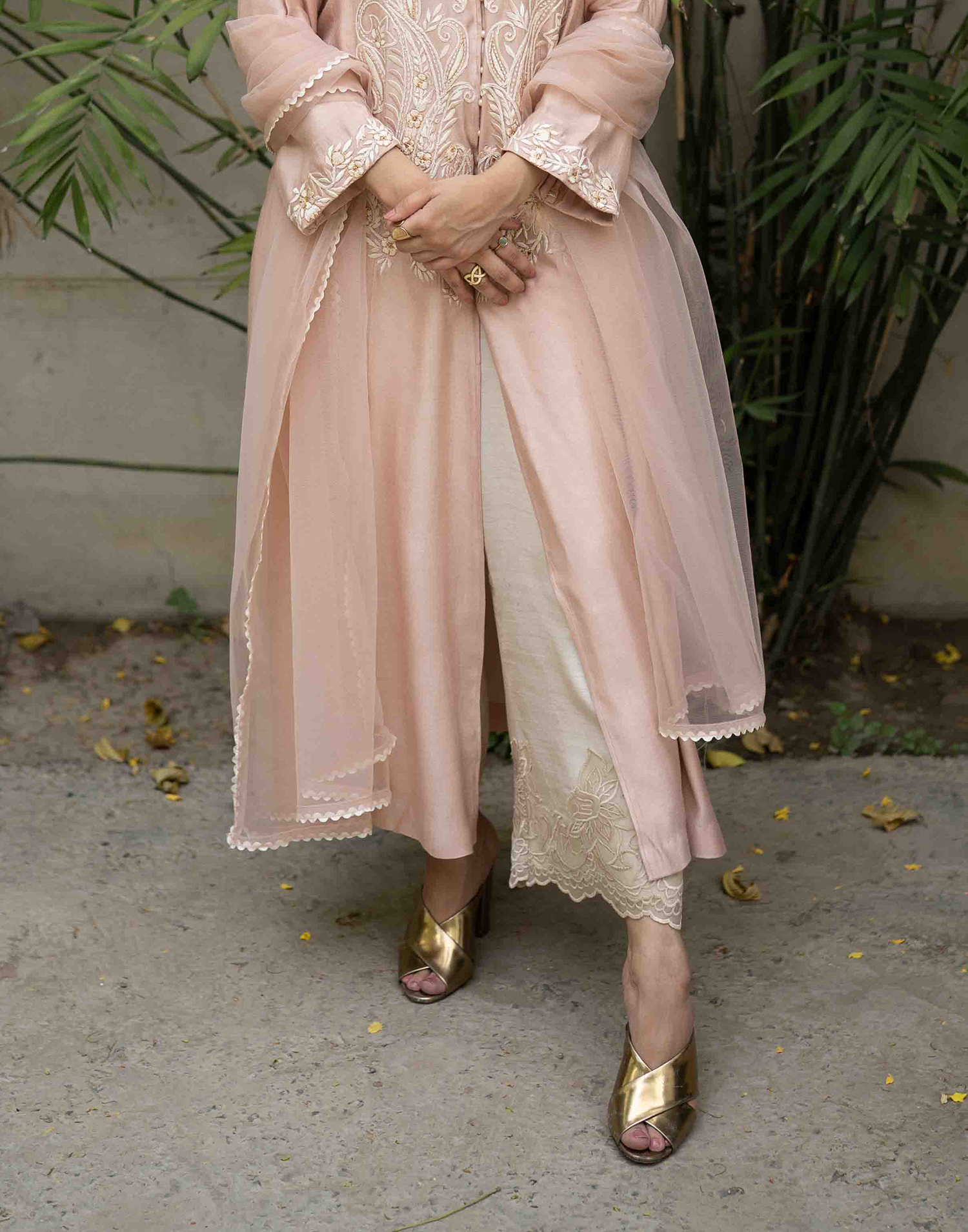 Ornate-Ankle-Loose-Pants-front