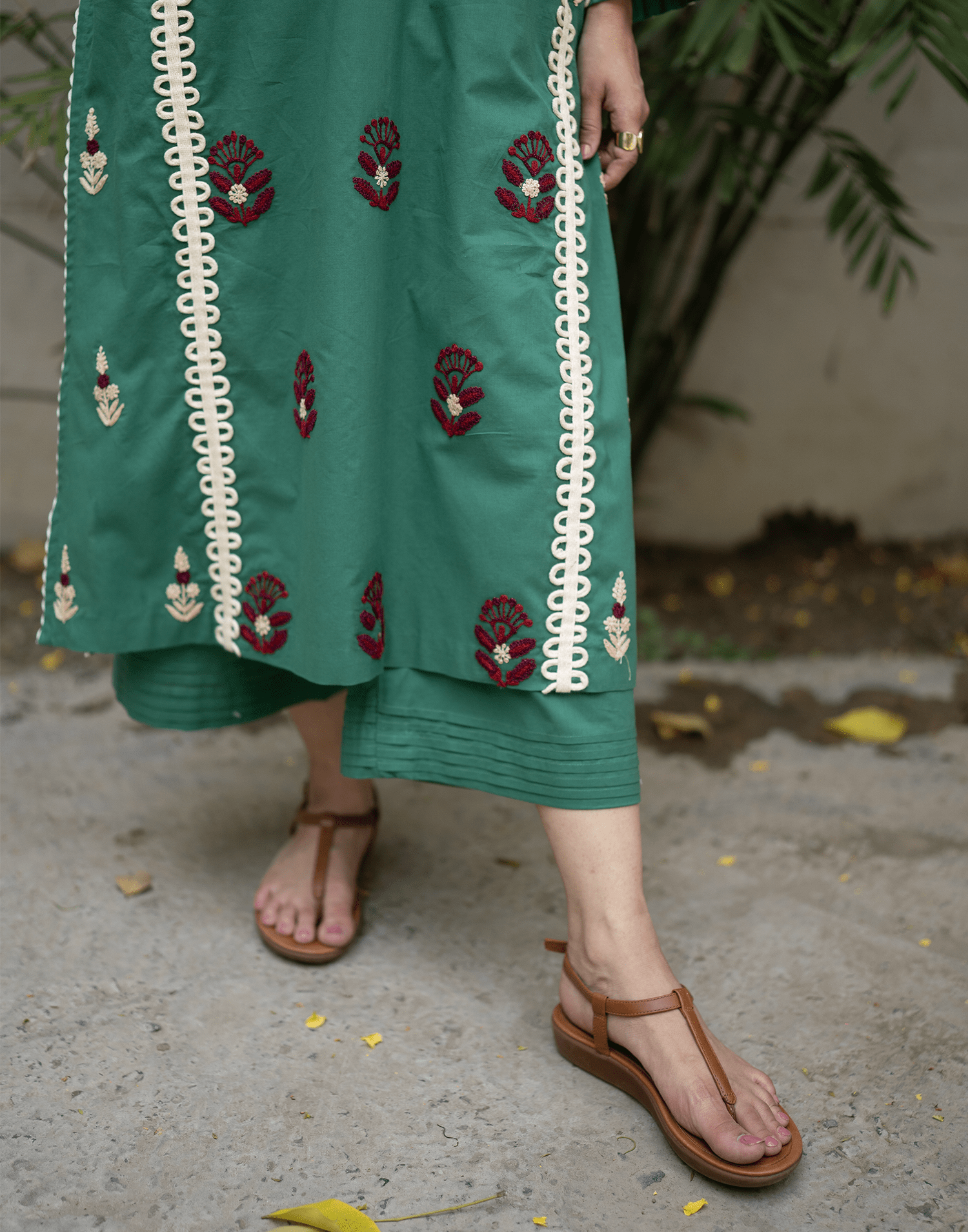 Crimson Moss (Pants)-min